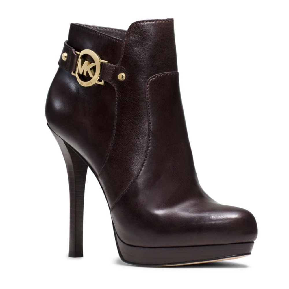 MIcheal Kors Wyatt Black Booties